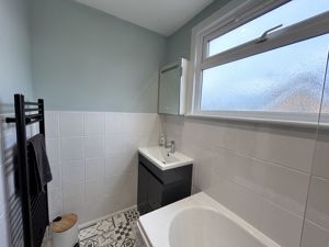 Photo 25- click for photo gallery